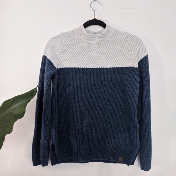 Roots Sweater - Picture 6 of 11